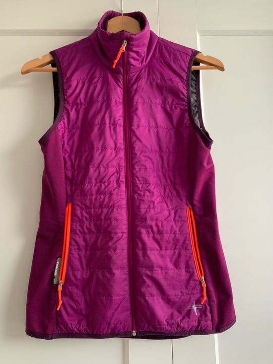 Icebreaker Jackets & Blazers - Icebreaker Vest women’s size S Magenta